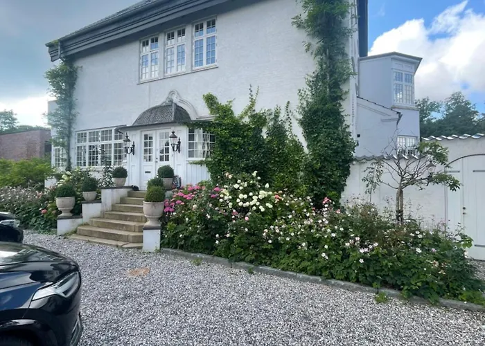 别墅 Stor Palaevilla Ved Skov